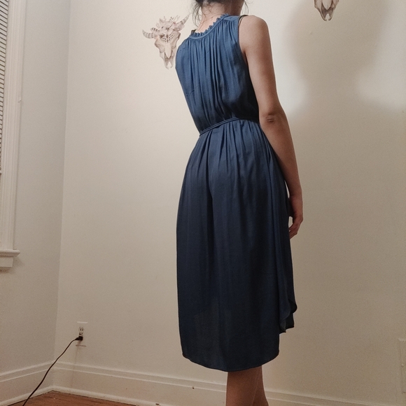 Loft satin blue dress - Picture 3 of 10